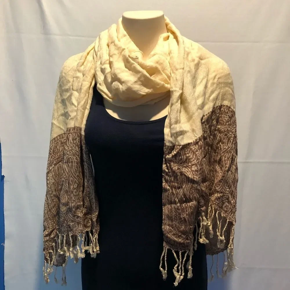 Scarf/shall  - Picture 5 of 5
